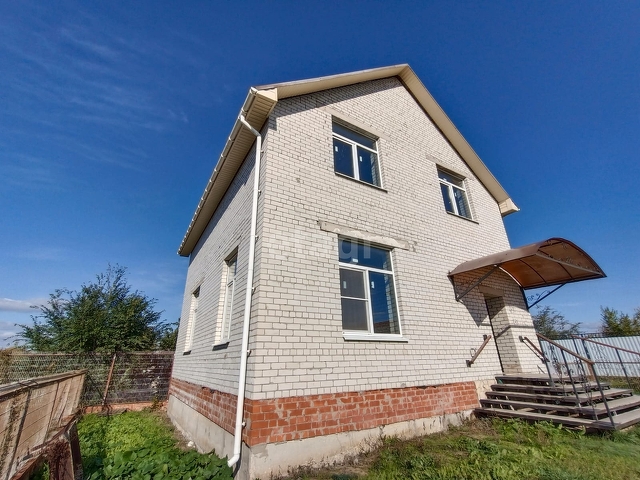 Продажа дома, 240м <sup>2</sup>, 12 сот., Саратов, Саратовская область,  