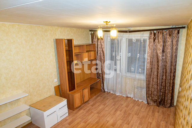 Продажа 2-комнатной квартиры, Екатеринбург, Крестинского,  27
