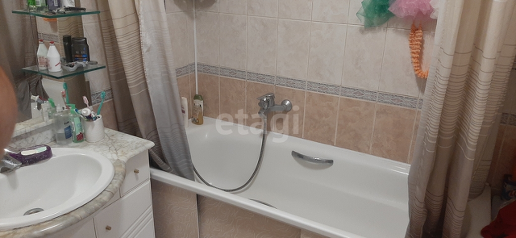 Продажа 3-комнатной квартиры, Саратов, Саратовская область,  Саратов