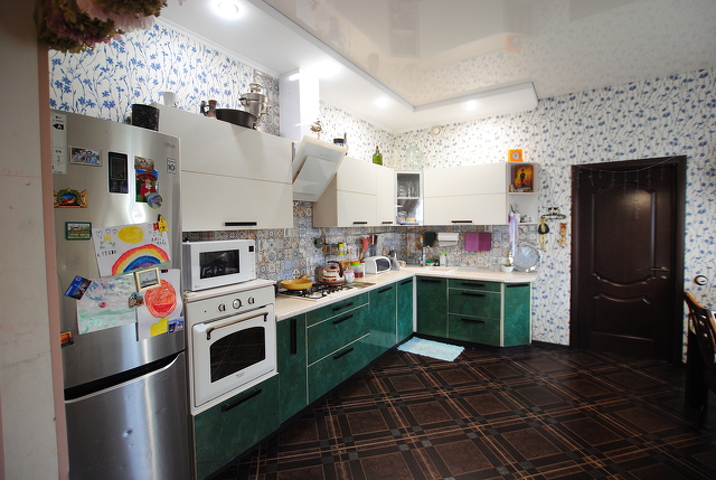 Продажа дома, 340м <sup>2</sup>, 15 сот., Саратов, Саратовская область,  