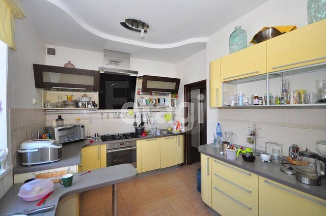 Продажа дома, 310м <sup>2</sup>, 9 сот., Саратов, Саратовская область,  