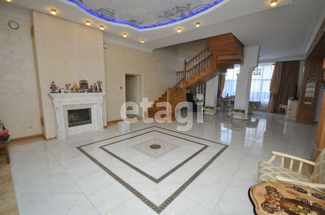 Продажа дома, 413м <sup>2</sup>, 8 сот., Саратов, Саратовская область,  