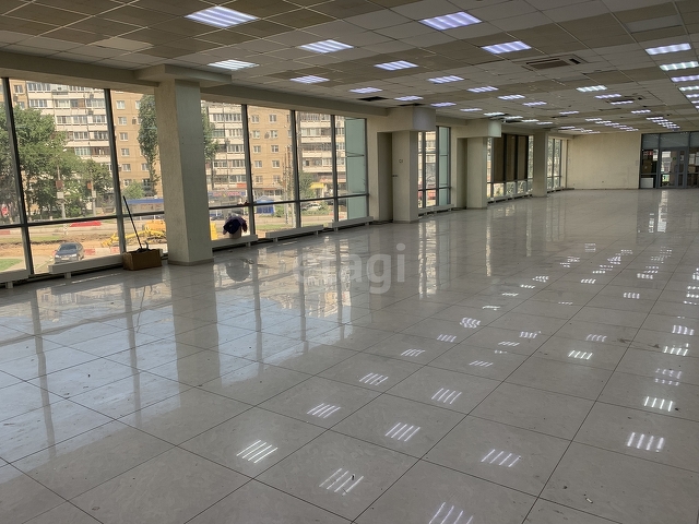 Продажа коммерческой недвижимости, 549м <sup>2</sup>, Саратов, Саратовская область,  Энгельс