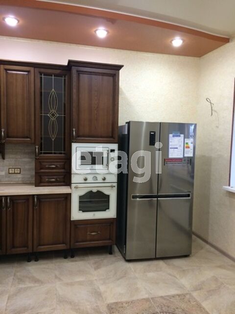 Продажа дома, 300м <sup>2</sup>, 10 сот., Саратов, Саратовская область,  Энгельс