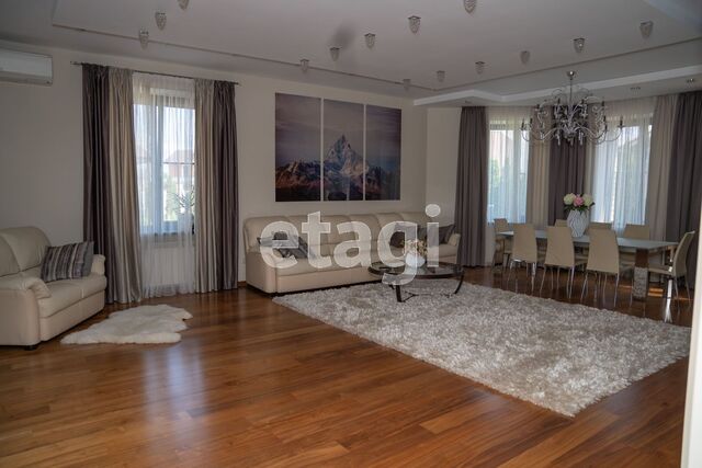 Продажа дома, 713м <sup>2</sup>, 16 сот., Саратов, Саратовская область,  Энгельс