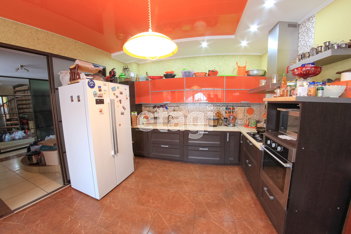 Продажа дома, 357м <sup>2</sup>, 3 сот., Саратов, Саратовская область,  Волжский 