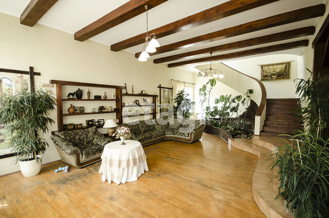 Продажа дома, 580м <sup>2</sup>, 2 сот., Саратов, Саратовская область,  Октябрьский