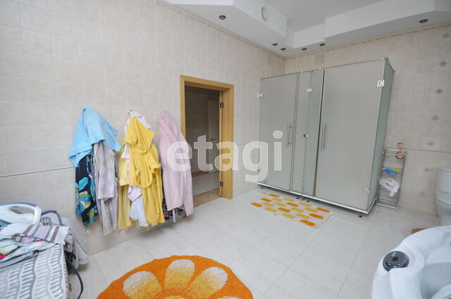 Продажа дома, 413м <sup>2</sup>, 8 сот., Саратов, Саратовская область,  