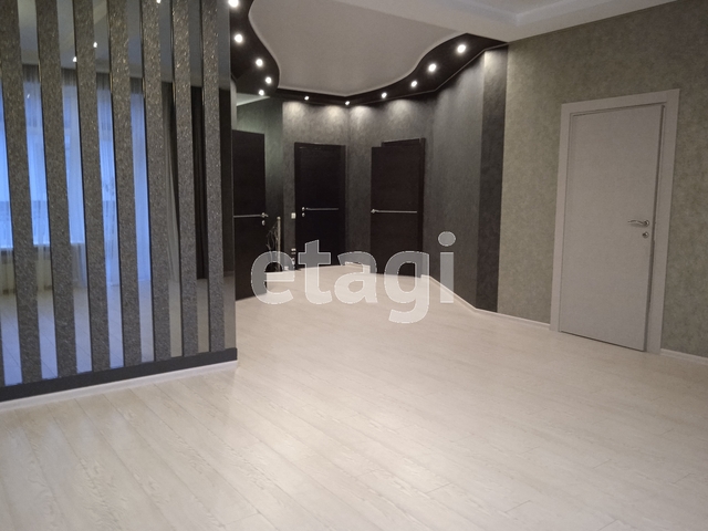 Продажа дома, 264м <sup>2</sup>, 8 сот., Саратов, Саратовская область,  Энгельс