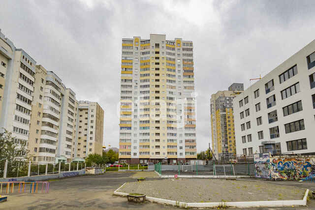 Продажа 3-комнатной квартиры, Екатеринбург, Гастелло,  32