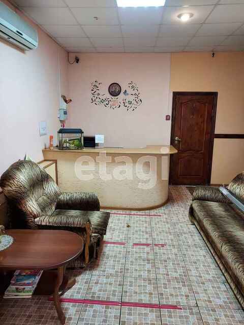 Продажа коммерческой недвижимости, 492м <sup>2</sup>, Саратов, Саратовская область,  Красный Кут