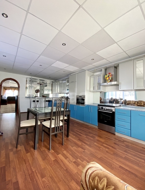 Продажа дома, 225м <sup>2</sup>, 9 сот., Саратов, Саратовская область,  