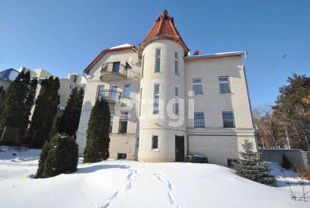 Продажа дома, 495м <sup>2</sup>, 10 сот., Саратов, Саратовская область,  Кировский