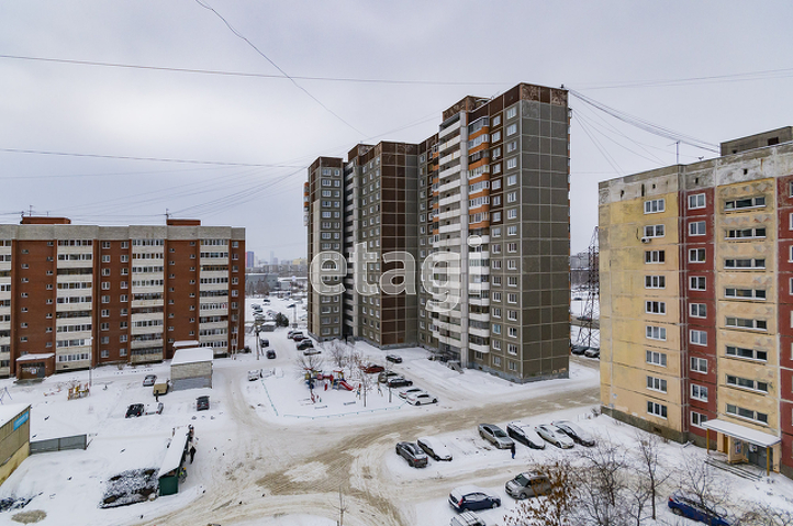Продажа 3-комнатной квартиры, Екатеринбург, Таватуйская,  4г