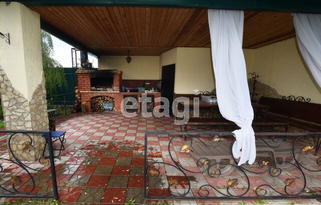 Продажа дома, 300м <sup>2</sup>, 10 сот., Саратов, Саратовская область,  Энгельс