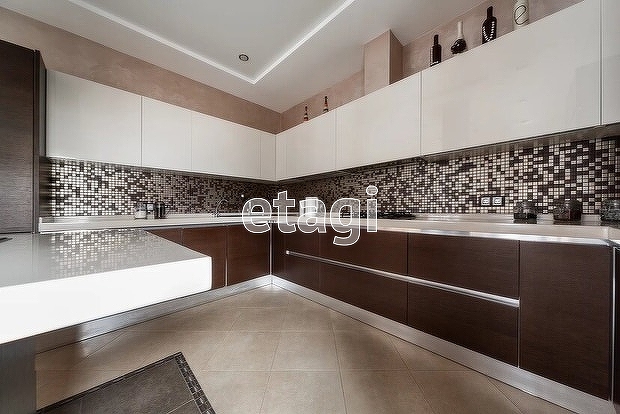 Продажа дома, 461м <sup>2</sup>, 12 сот., Саратов, Саратовская область,  