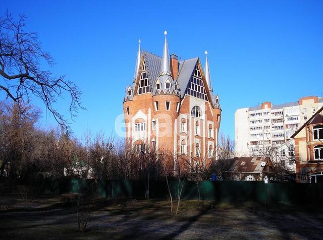 Продажа дома, 695м <sup>2</sup>, 6 сот., Саратов, Саратовская область,  Саратов