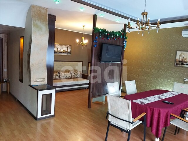 Продажа дома, 324м <sup>2</sup>, 3 сот., Саратов, Саратовская область,  Октябрьский