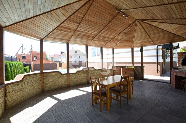 Продажа дома, 300м <sup>2</sup>, 10 сот., Саратов, Саратовская область,  Кировский