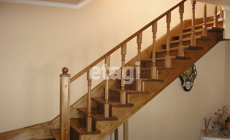 Продажа дома, 302м <sup>2</sup>, 5 сот., Саратов, Саратовская область,  