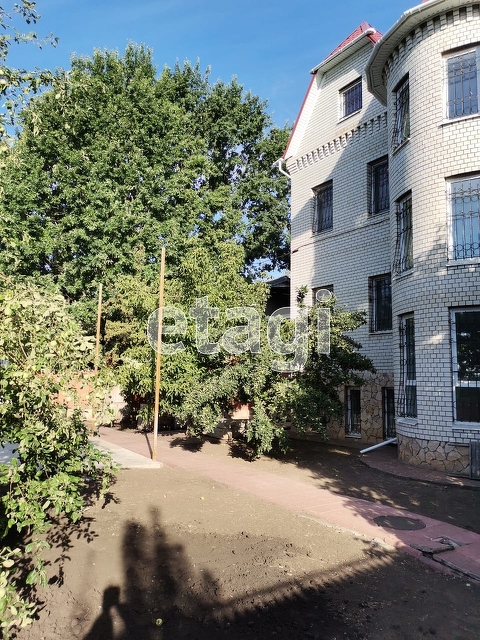 Продажа дома, 496м <sup>2</sup>, 10 сот., Саратов, Саратовская область,  Саратов