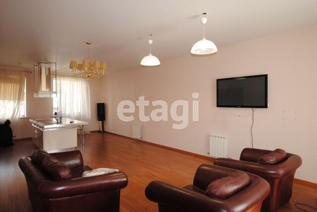 Продажа дома, 365м <sup>2</sup>, 8 сот., Саратов, Саратовская область,  Фрунзенский