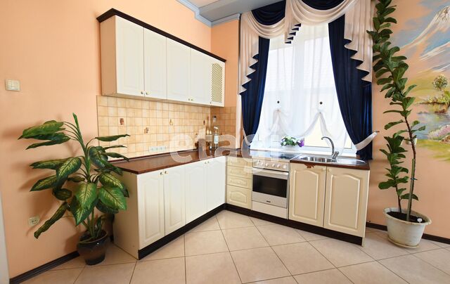 Продажа дома, 527м <sup>2</sup>, 6 сот., Саратов, Саратовская область,  