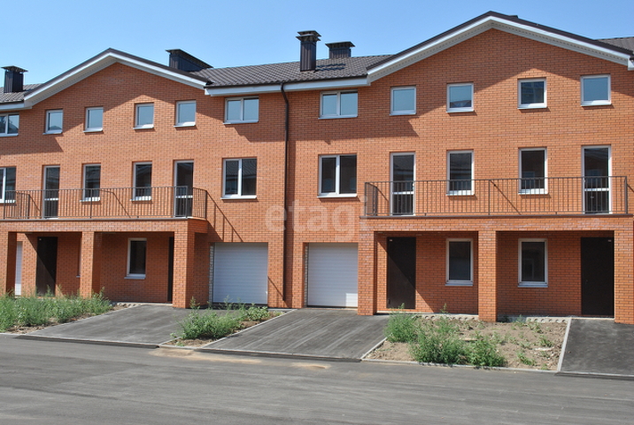 Продажа дома, 180м <sup>2</sup>, 2 сот., Саратов, Саратовская область,  Энгельс