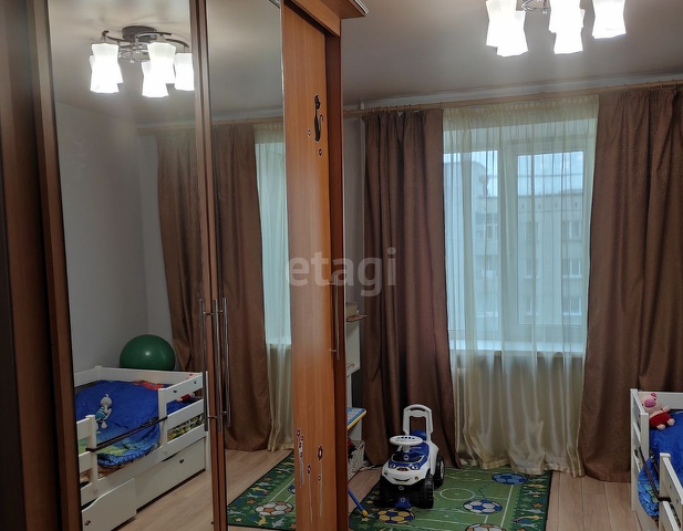 Продажа 3-комнатной квартиры, Екатеринбург, Индустрии,  32