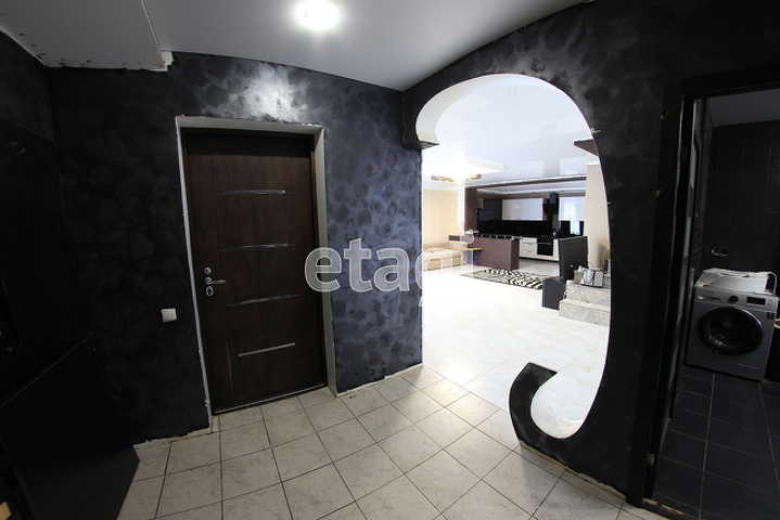 Продажа дома, 240м <sup>2</sup>, 5 сот., Саратов, Саратовская область,  Энгельс