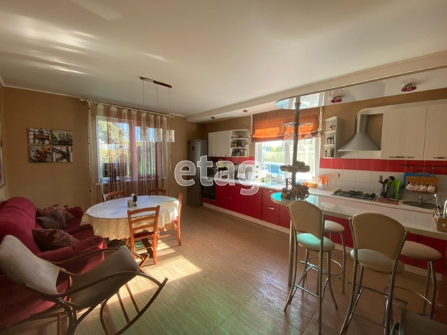 Продажа дома, 180м <sup>2</sup>, 12 сот., Саратов, Саратовская область,  Аткарск