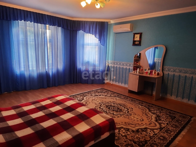 Продажа дома, 300м <sup>2</sup>, 12 сот., Саратов, Саратовская область,  Саратов