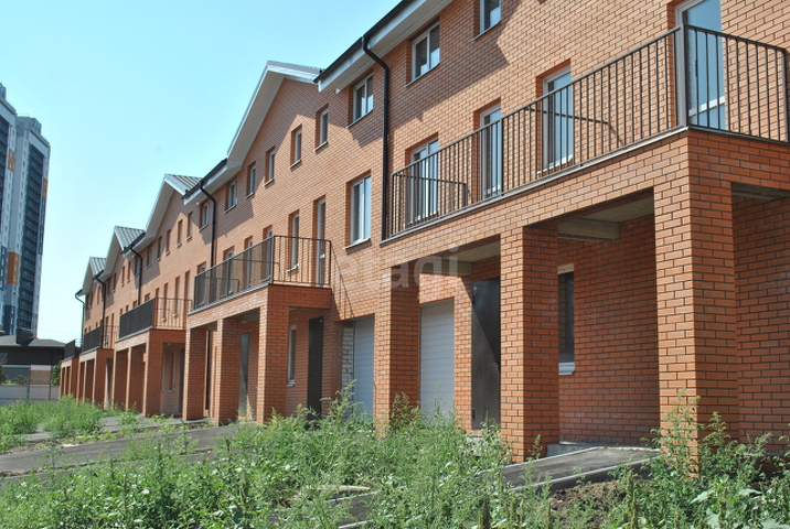 Продажа дома, 180м <sup>2</sup>, 2 сот., Саратов, Саратовская область,  Энгельс