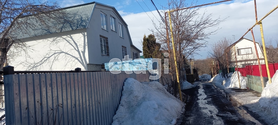 Продажа дома, 200м <sup>2</sup>, 10 сот., Саратов, Саратовская область,  Саратов