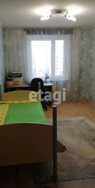 Продажа 4-комнатной квартиры, Екатеринбург, Викулова,  61 к 2