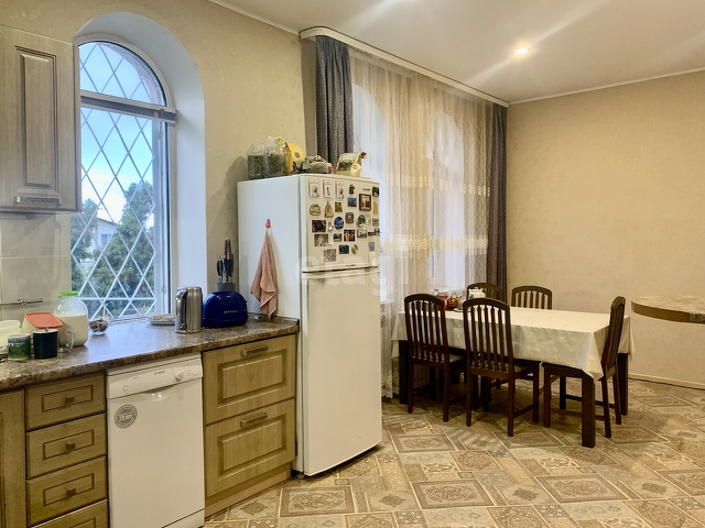 Продажа дома, 320м <sup>2</sup>, 10 сот., Саратов, Саратовская область,  Ленинский