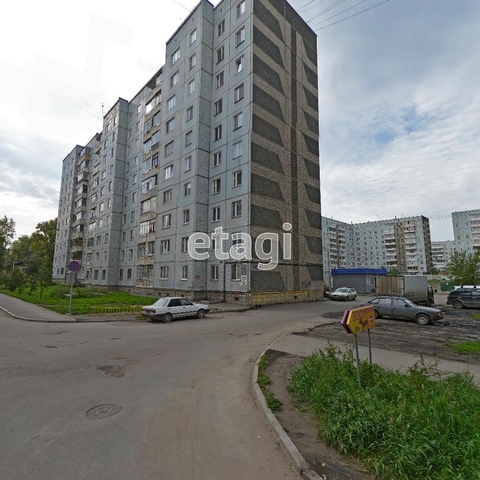 Продажа 4-комнатной квартиры, Красноярск, Кутузова,  42
