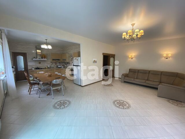 Продажа дома, 446м <sup>2</sup>, 5 сот., Саратов, Саратовская область,  Октябрьский