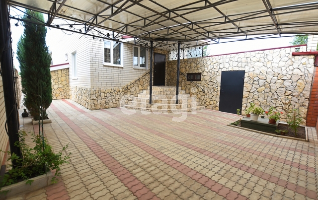 Продажа дома, 300м <sup>2</sup>, 5 сот., Саратов, Саратовская область,  