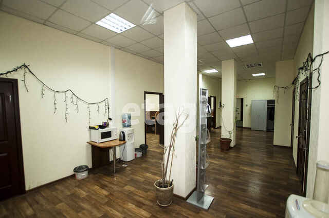 Продажа коммерческой недвижимости, 2500м <sup>2</sup>, Саратов, Саратовская область,  Саратов