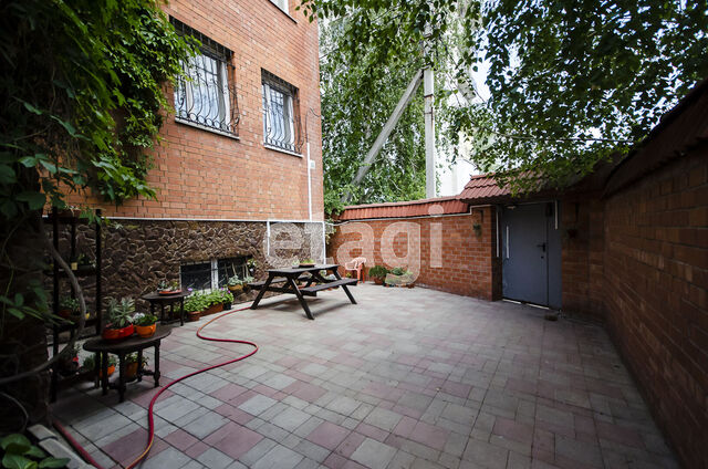 Продажа дома, 580м <sup>2</sup>, 2 сот., Саратов, Саратовская область,  Октябрьский