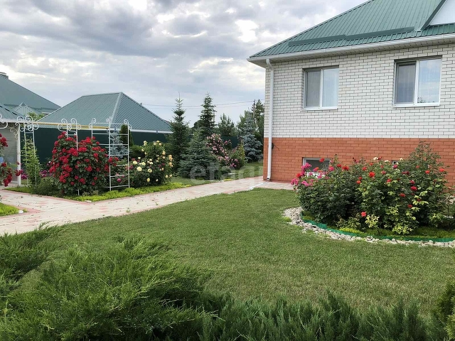 Продажа дома, 294м <sup>2</sup>, 13 сот., Саратов, Саратовская область,  Энгельс