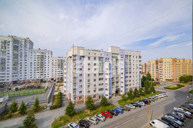 Продажа 4-комнатной квартиры, Екатеринбург, Татищева,  94