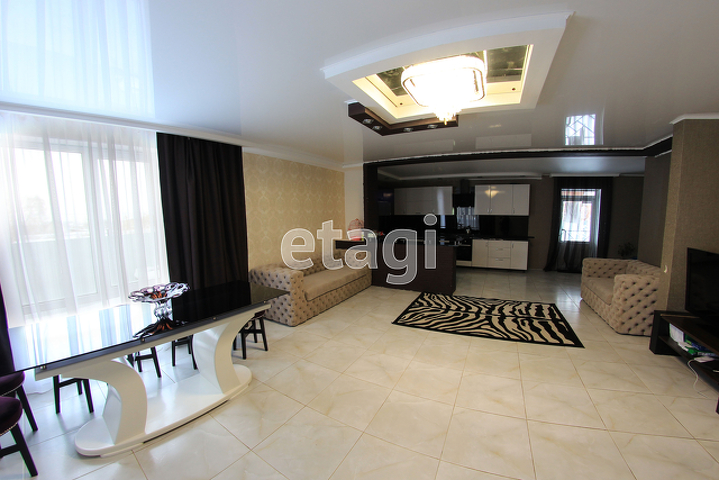 Продажа дома, 240м <sup>2</sup>, 5 сот., Саратов, Саратовская область,  Энгельс