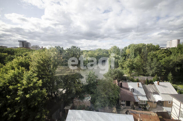 Продажа дома, 695м <sup>2</sup>, 6 сот., Саратов, Саратовская область,  Саратов