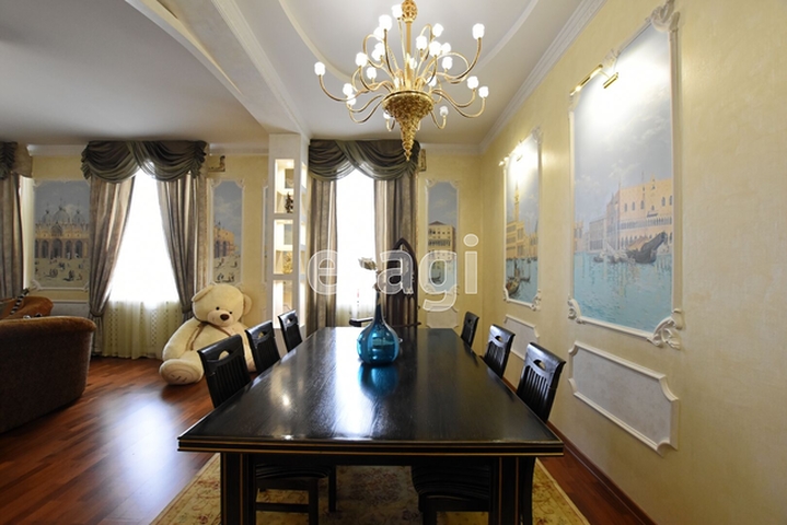 Продажа дома, 531м <sup>2</sup>, 6 сот., Саратов, Саратовская область,  