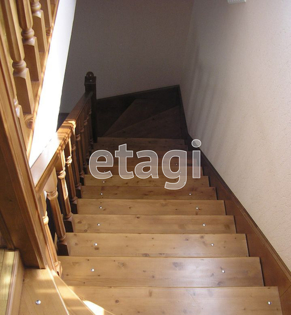 Продажа дома, 302м <sup>2</sup>, 5 сот., Саратов, Саратовская область,  