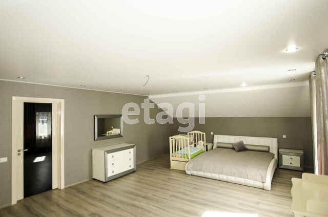 Продажа дома, 291м <sup>2</sup>, 2 сот., Саратов, Саратовская область,  Волжский 