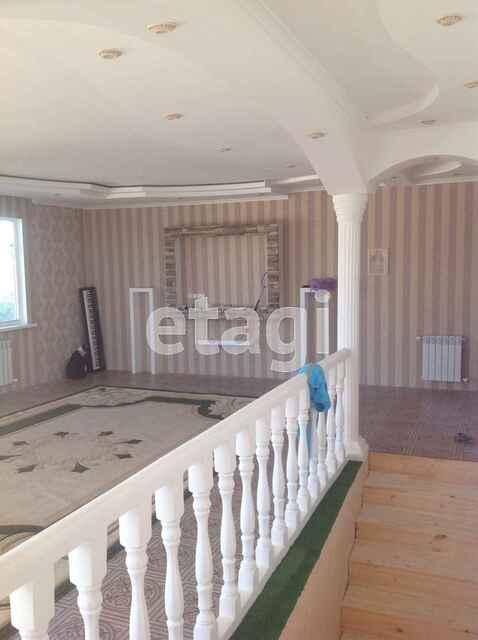 Продажа дома, 2012м <sup>2</sup>, 3 сот., Саратов, Саратовская область,  Саратов