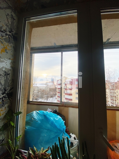 Продажа 4-комнатной квартиры, Екатеринбург, Бажова,  49